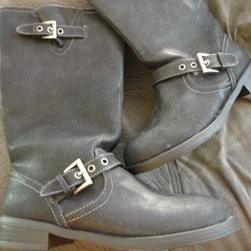 NEW! MARKS BLACK BOOTS SLIP ON WOMAN'S SIZE 6.5